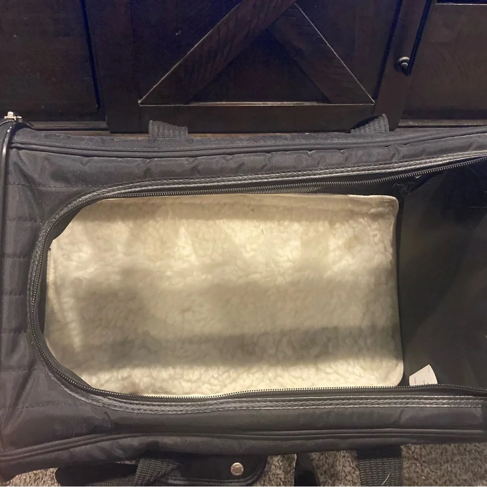 Black Sherpa Original Deluxe Airline-Approved Dog & Cat Carrier Bag SZ M EUC